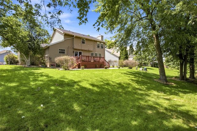 419 Rockvalley Drive SW, Cedar Rapids, IA 52404