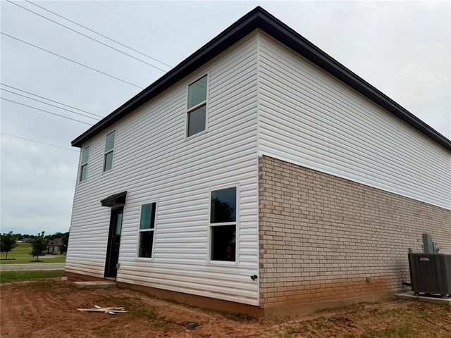3901 NORTHRIDGE Road, Shawnee, OK 74804