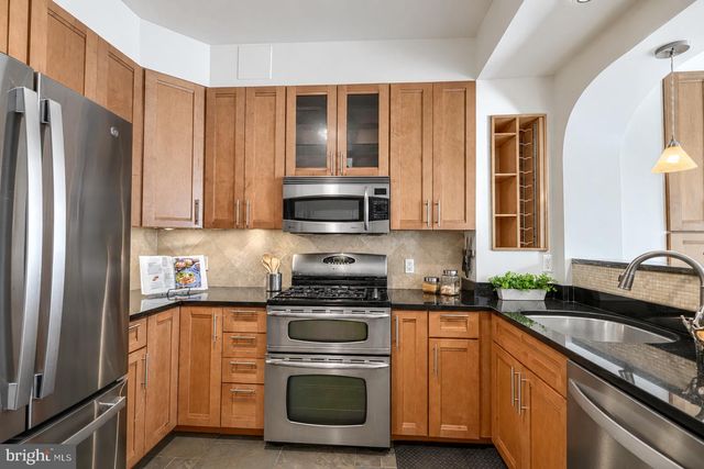 419 E FORT AVE, Baltimore, MD 21230