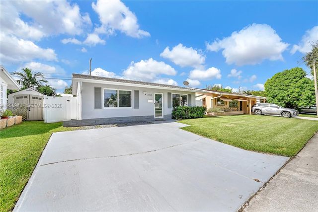 2710 NW 54th Street, Tamarac, FL 33309