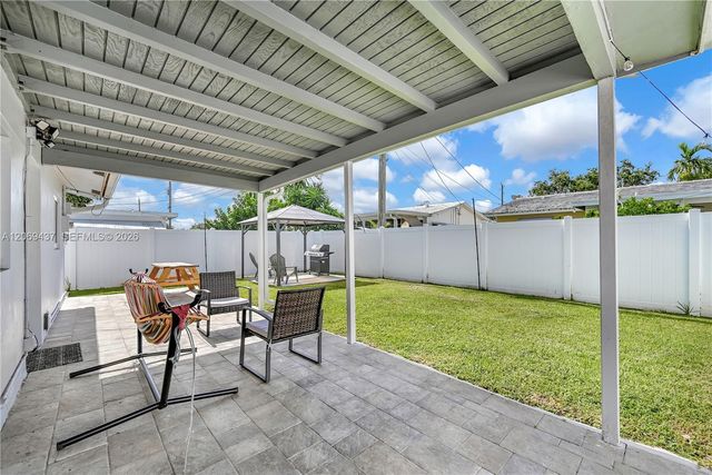 2710 NW 54th Street, Tamarac, FL 33309
