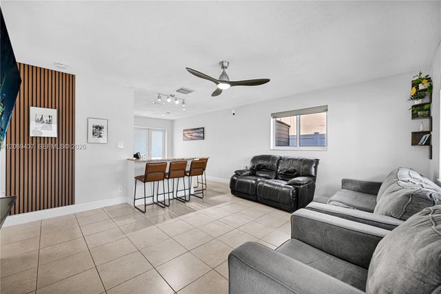 2710 NW 54th Street, Tamarac, FL 33309