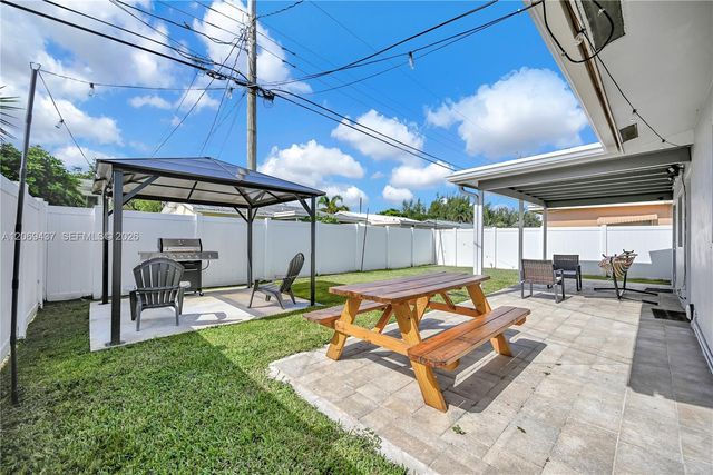2710 NW 54th Street, Tamarac, FL 33309