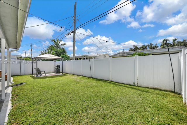 2710 NW 54th Street, Tamarac, FL 33309