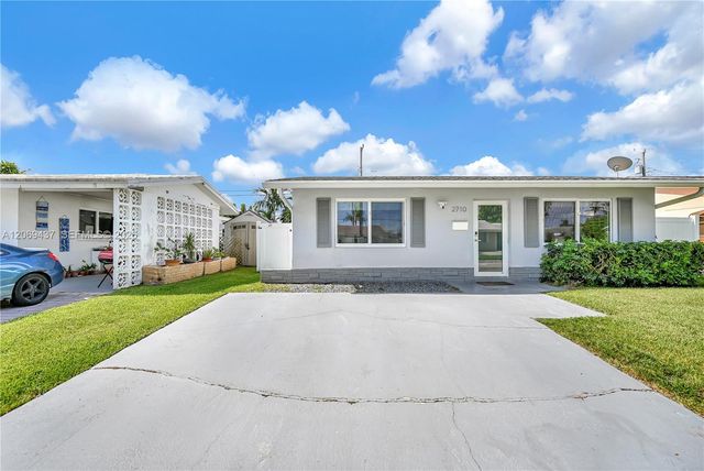 2710 NW 54th Street, Tamarac, FL 33309