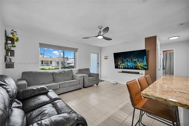2710 NW 54th Street, Tamarac, FL 33309