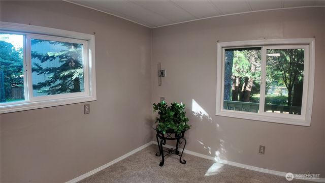 9601 El Camino Lane SE, Yelm, WA 98597