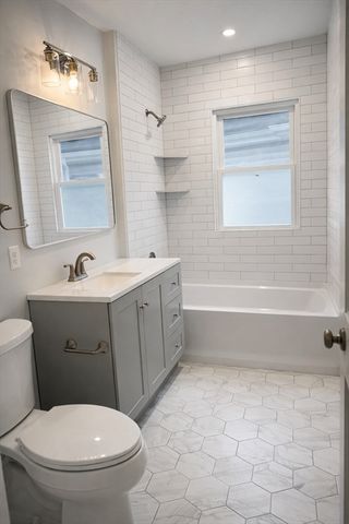 12 Gordon Terrace 2, Newton, MA 02458