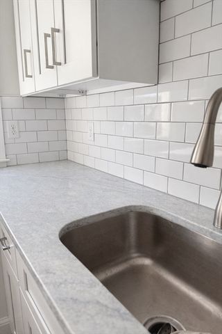 12 Gordon Terrace 2, Newton, MA 02458