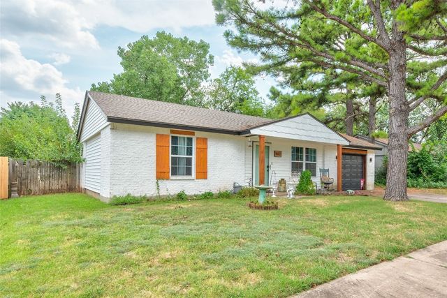1612 NE 5th Street, Moore, OK 73160