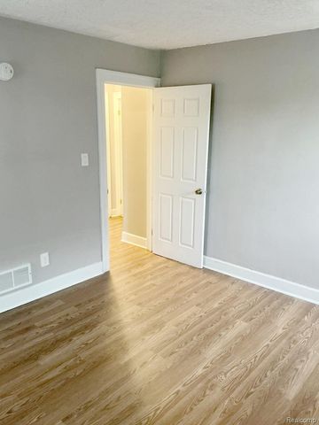 13924 Roselawn Street, Detroit, MI 48238