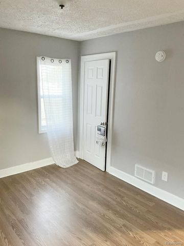 13924 Roselawn Street, Detroit, MI 48238