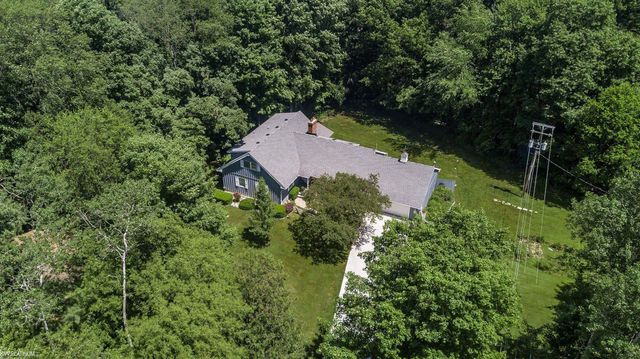 3285 Yorkshire Drive, Port Huron, MI 48060