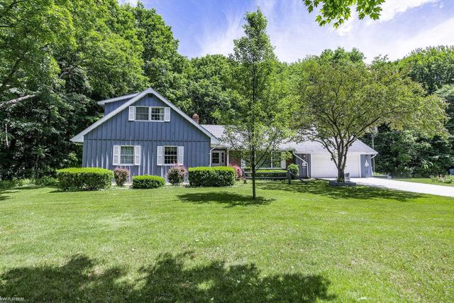 3285 Yorkshire Drive, Port Huron, MI 48060