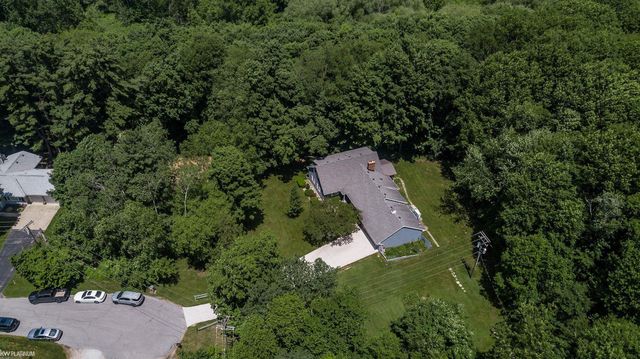 3285 Yorkshire Drive, Port Huron, MI 48060