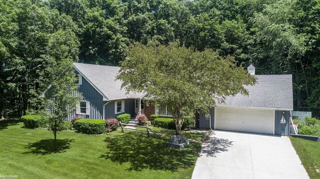 3285 Yorkshire Drive, Port Huron, MI 48060