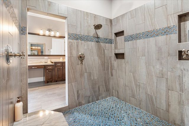 6200 Emmas Court, Colleyville, TX 76034