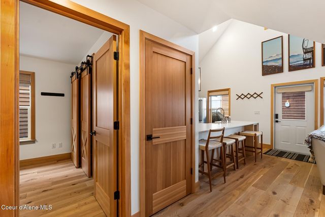 20 Hitchcock Dr, Dover, ID 83825