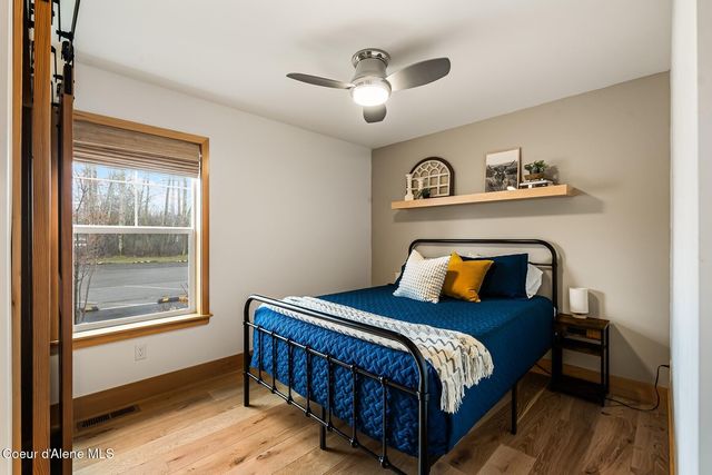 20 Hitchcock Dr, Dover, ID 83825