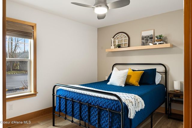 20 Hitchcock Dr, Dover, ID 83825