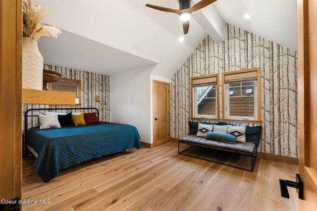 20 Hitchcock Dr, Dover, ID 83825