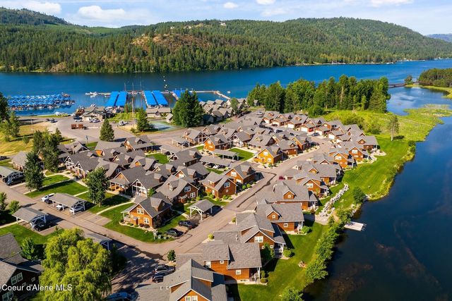 20 Hitchcock Dr, Dover, ID 83825