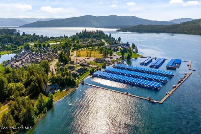 20 Hitchcock Dr, Dover, ID 83825