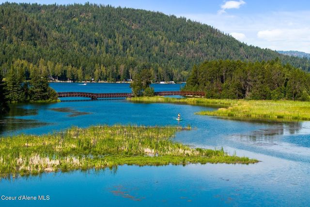 20 Hitchcock Dr, Dover, ID 83825