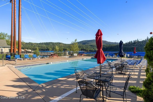 20 Hitchcock Dr, Dover, ID 83825