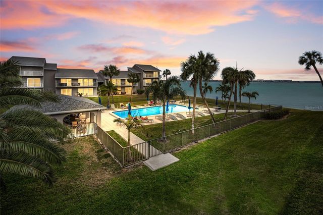 1351 GULF BOULEVARD 201, Clearwater Beach, FL 33767