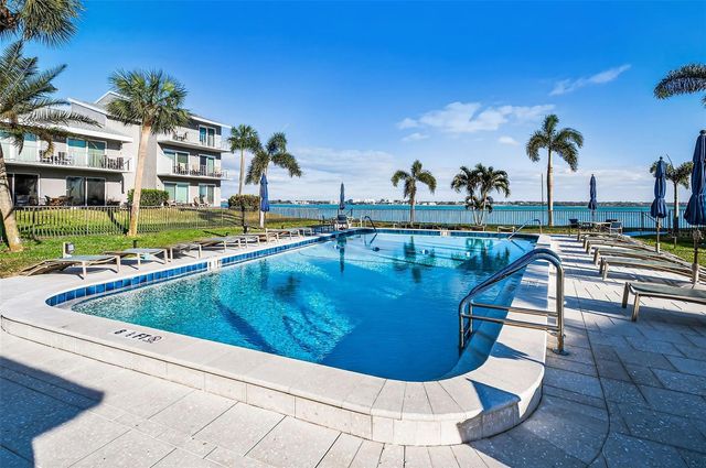 1351 GULF BOULEVARD 201, Clearwater Beach, FL 33767