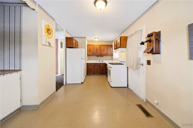 5621 West Genesee Street, Camillus, NY 13031