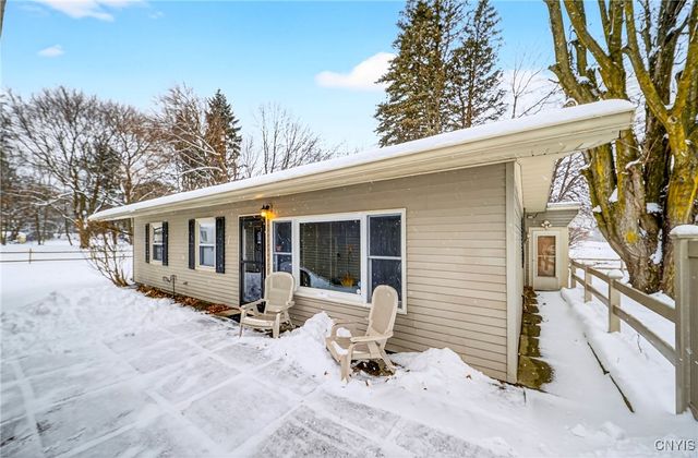 5621 West Genesee Street, Camillus, NY 13031