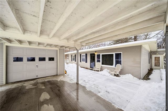 5621 West Genesee Street, Camillus, NY 13031