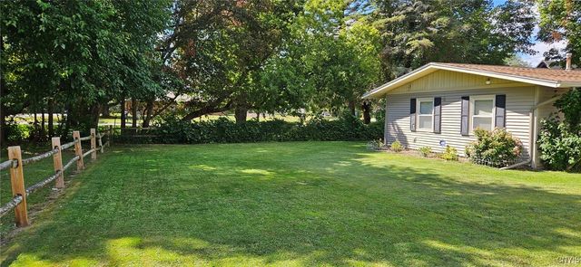 5621 West Genesee Street, Camillus, NY 13031