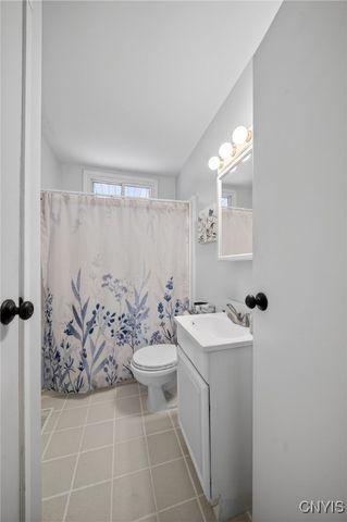 5621 West Genesee Street, Camillus, NY 13031