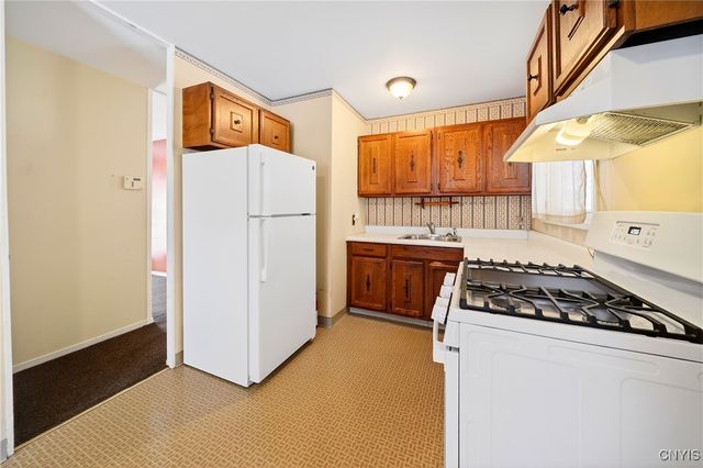 5621 West Genesee Street, Camillus, NY 13031