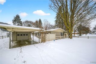 5621 West Genesee Street, Camillus, NY 13031