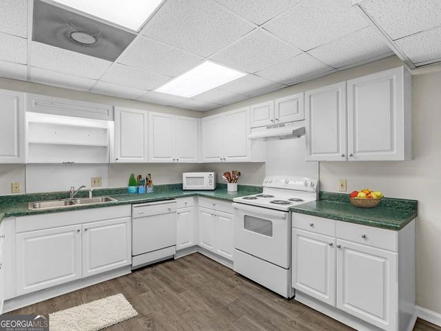 63B Sentry Oak Court, Stockbridge, GA 30281