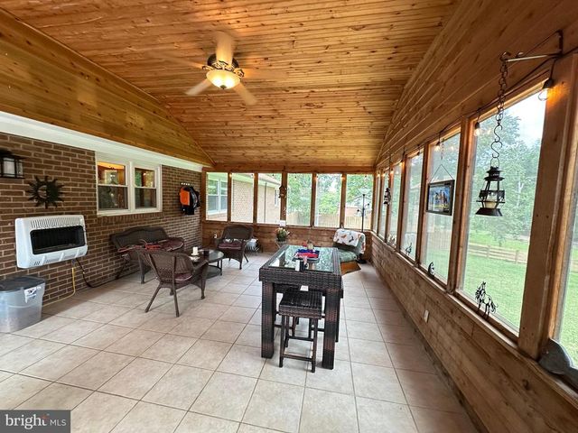 579 CIRCLE VIEW RD, Luray, VA 22835