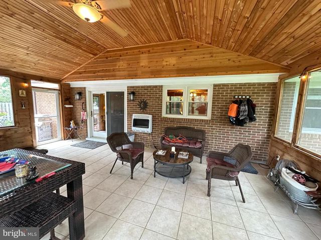 579 CIRCLE VIEW RD, Luray, VA 22835