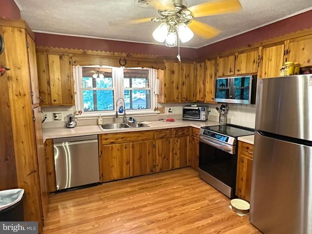 579 CIRCLE VIEW RD, Luray, VA 22835