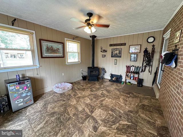 579 CIRCLE VIEW RD, Luray, VA 22835