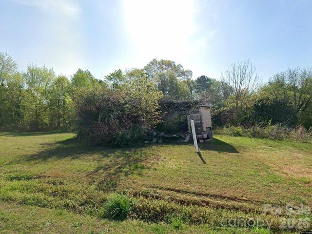 1558 Buffalo Shoals Road, Catawba, NC 28609
