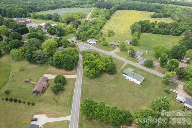 1558 Buffalo Shoals Road, Catawba, NC 28609