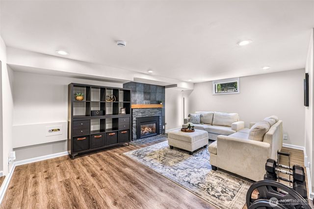 5717 59th Avenue NE, Seattle, WA 98105