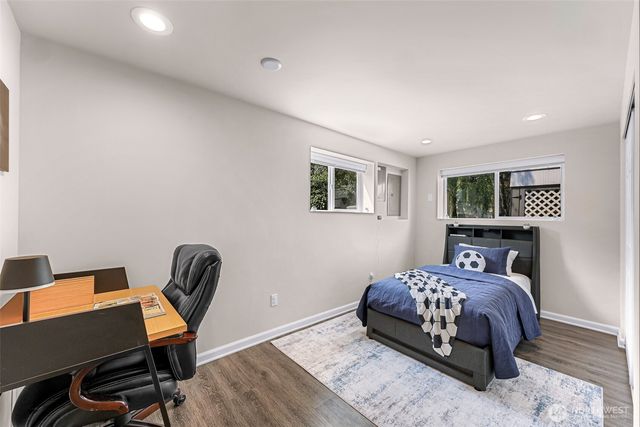 5717 59th Avenue NE, Seattle, WA 98105