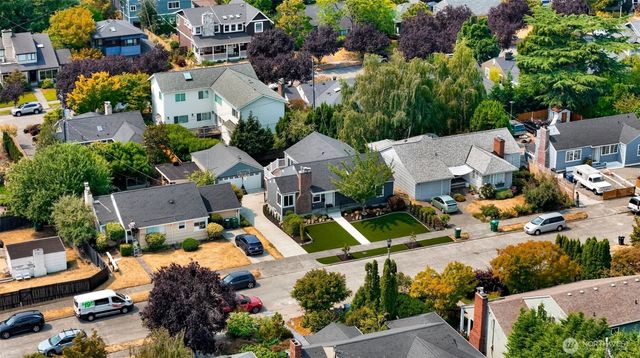 5717 59th Avenue NE, Seattle, WA 98105