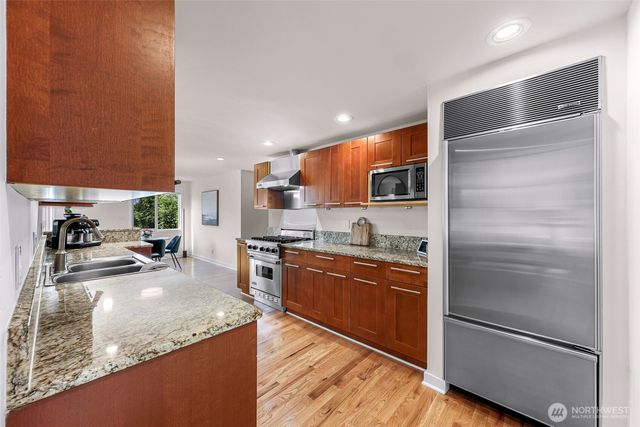 5717 59th Avenue NE, Seattle, WA 98105