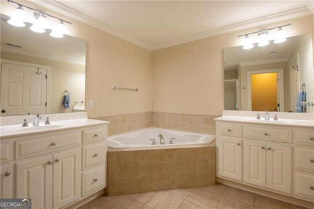 1262 Brickton Drive NW, Atlanta, GA 30318